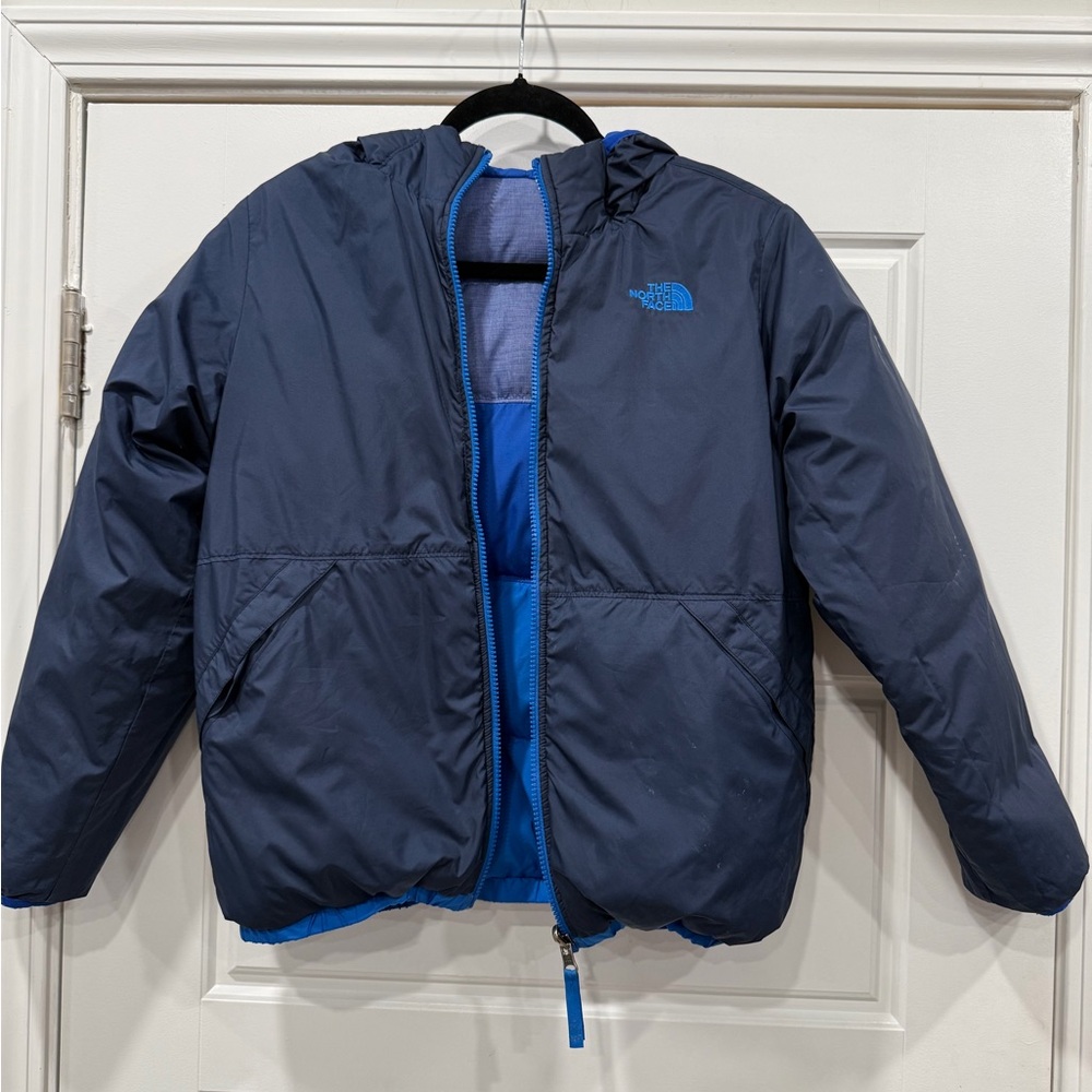 The North Face Kids Two-Tone and reversible Blue Puffer Jacket - Picture 5 of 6